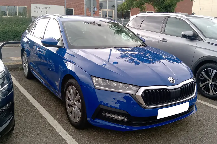 Skoda Octavia, mașină de închiriat la Rulaj Rent