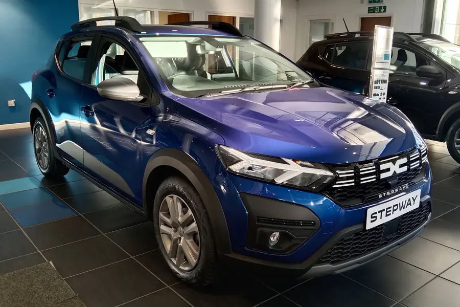 Dacia Sandero Stepway, mașină de închiriat la Rulaj Rent
