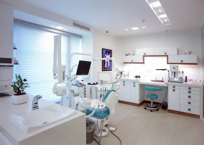 Cabinetul Dentera, unitul dentar și zona de lucru