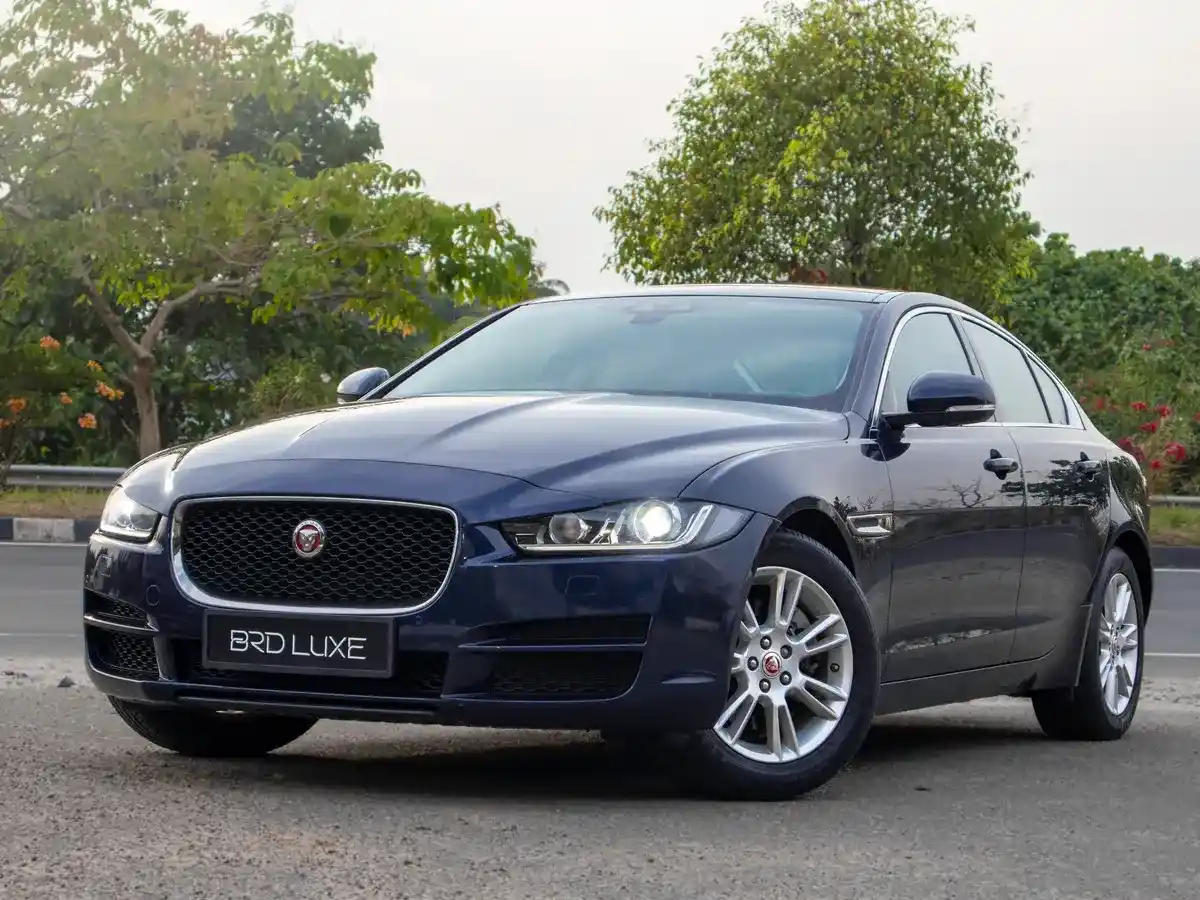 Jaguar XE 2.0d R-Sport, 2017