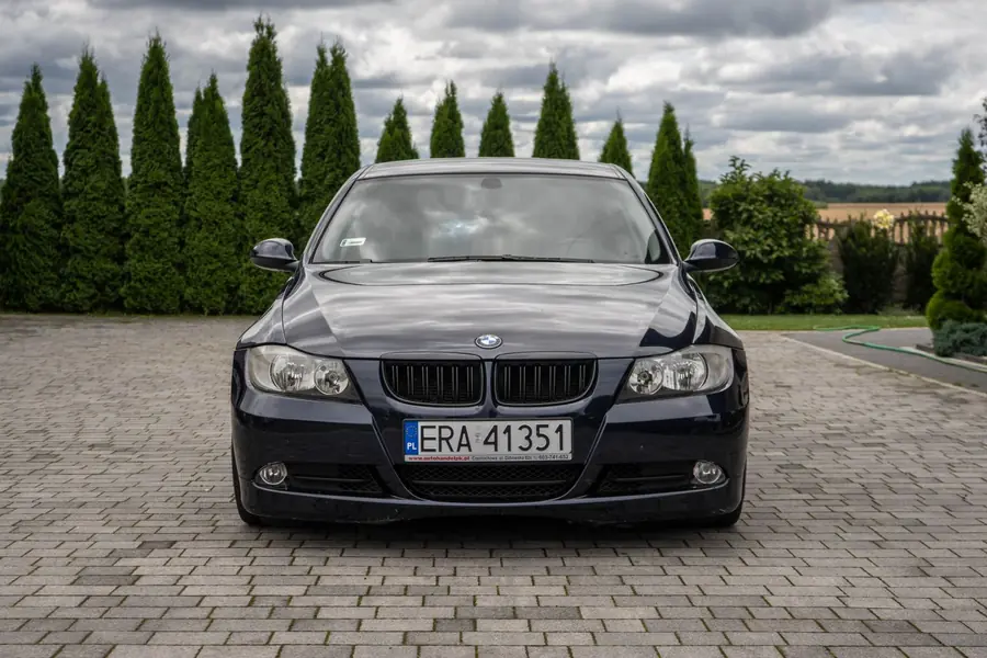 BMW Seria 3 320d (E90), 2011